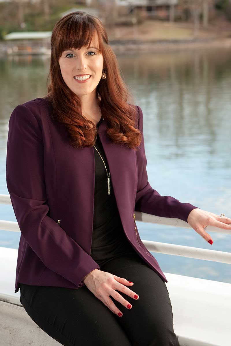 Kirbi Whitaker Executive Recruiter - Banking and Financial 